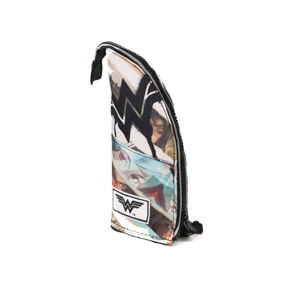 Estuche Portatodo Vertical Wonder Woman Collage 2/3