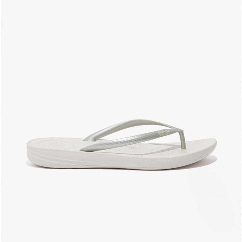 Iqushion Womens Poolside Slip On Flip Flops 1/1