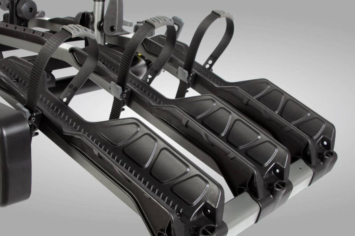 Nosič kol na tažné zařízení | BUZZRACK E-HORNET 3 pro 3 elektrokola 3/7