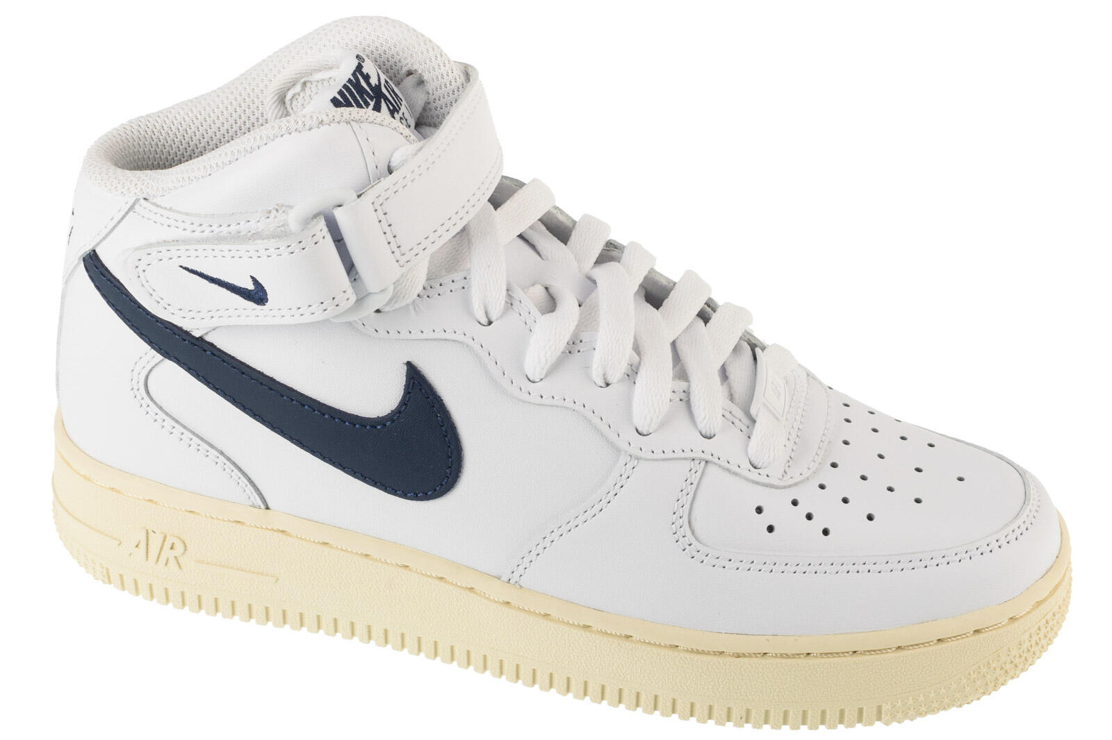 NIKE picture