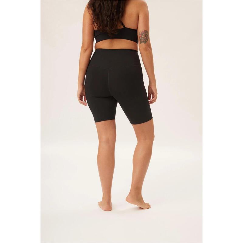Pantaloni scurți Girlfriend Collective Compressive
