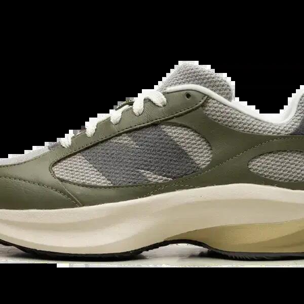GREEN / BROWN