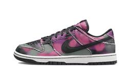 Dunk Low Graffiti Pink