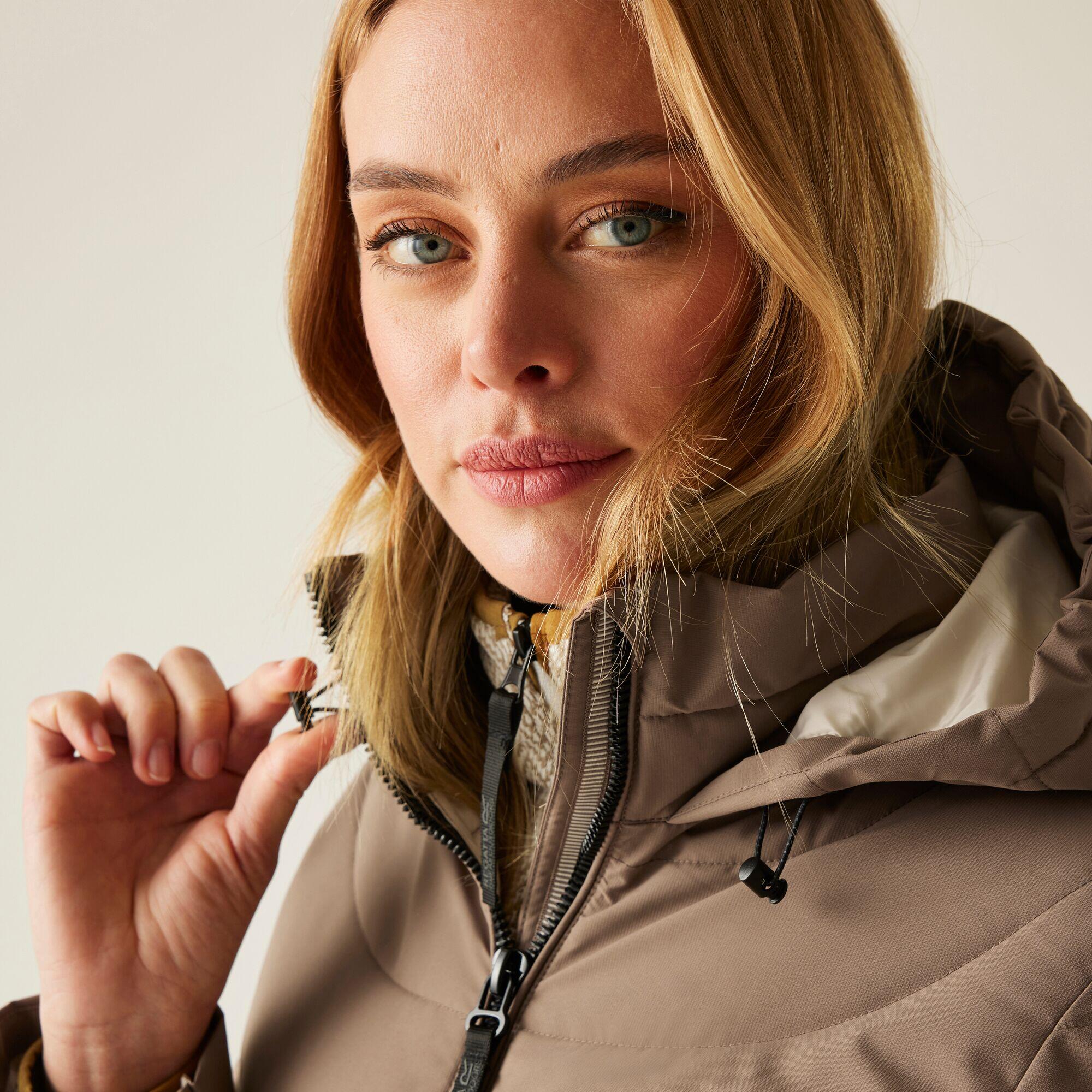 Veste Andria matelassée isolante à capuche déperlante pour femme 7/7