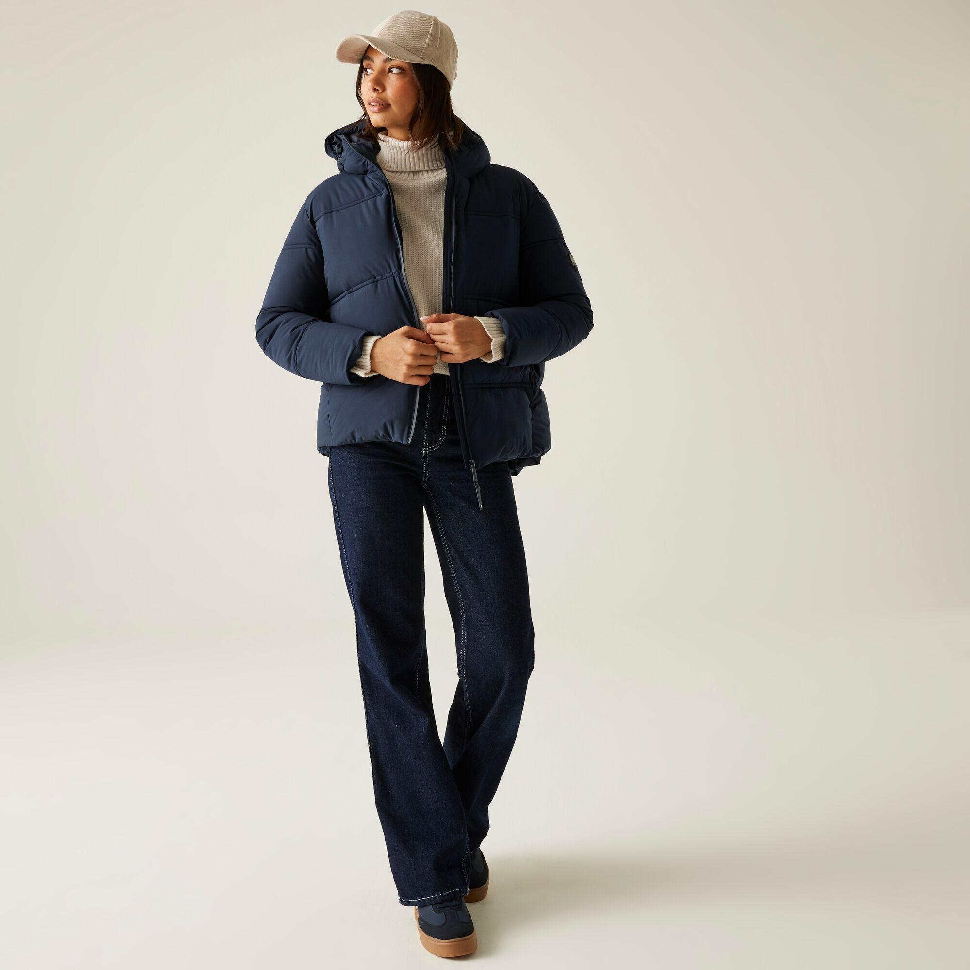 Veste Roxienne matelassée isolante à capuche déperlante pour femme 3/7