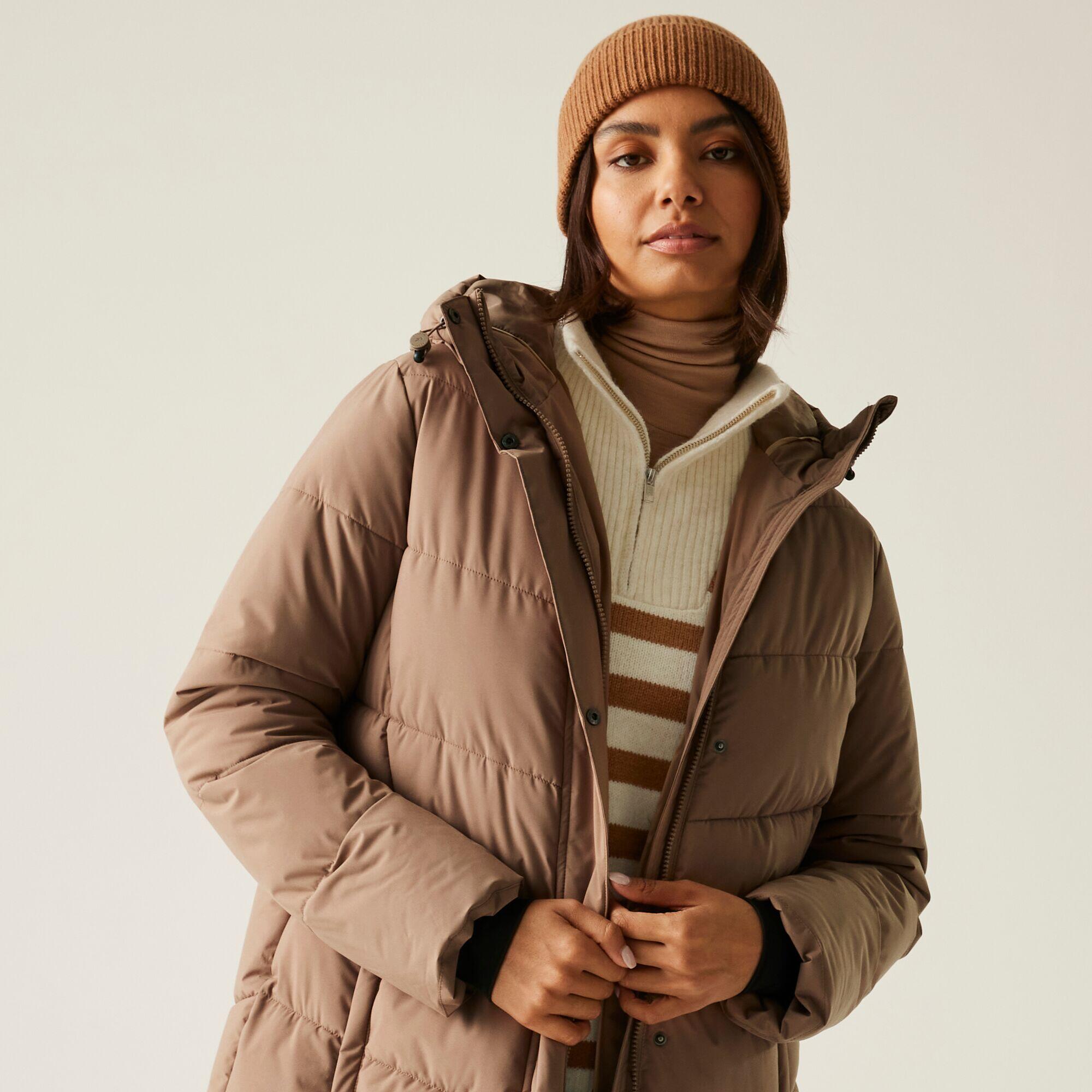 Veste Eloria longue matelassée isolante à capuche pour femme 4/7