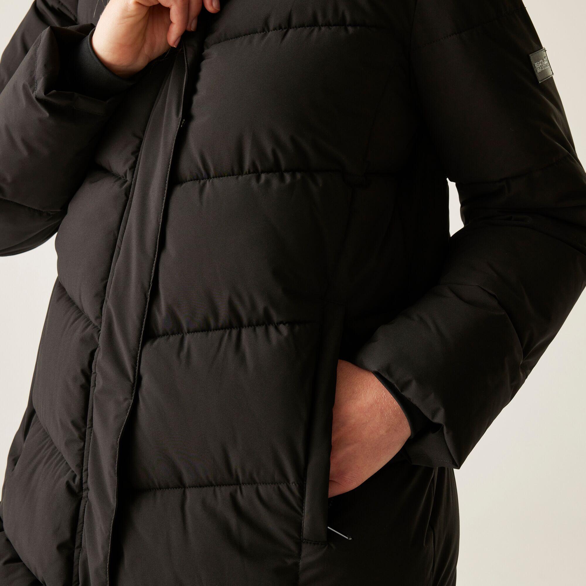 Veste Eloria longue matelassée isolante à capuche pour femme 7/7