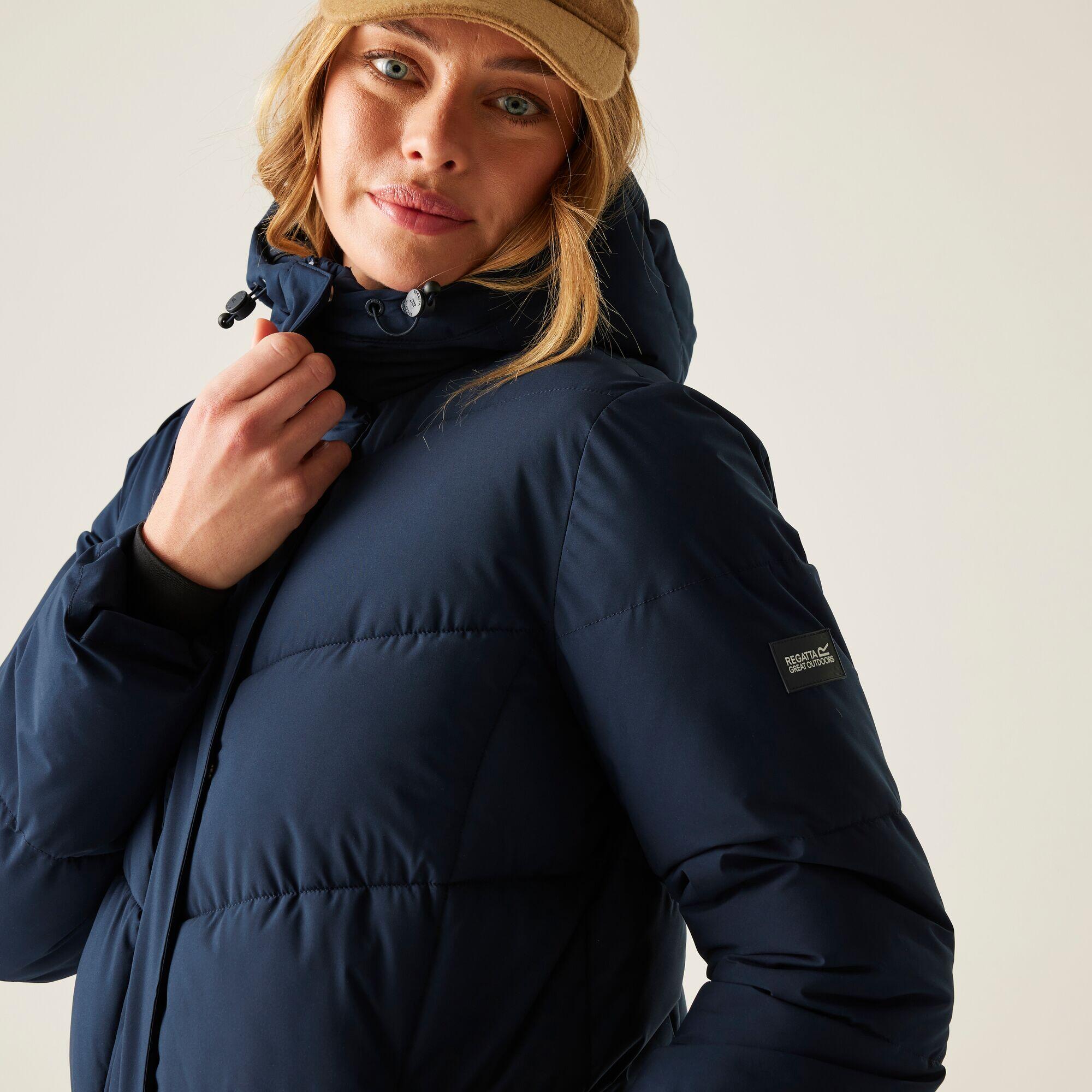 Veste Eloria longue matelassée isolante à capuche pour femme 7/7