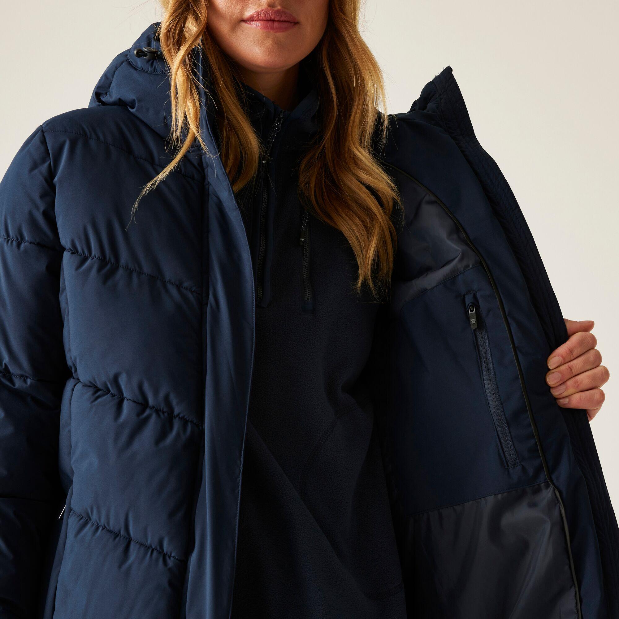 Veste Eloria longue matelassée isolante à capuche pour femme 5/7