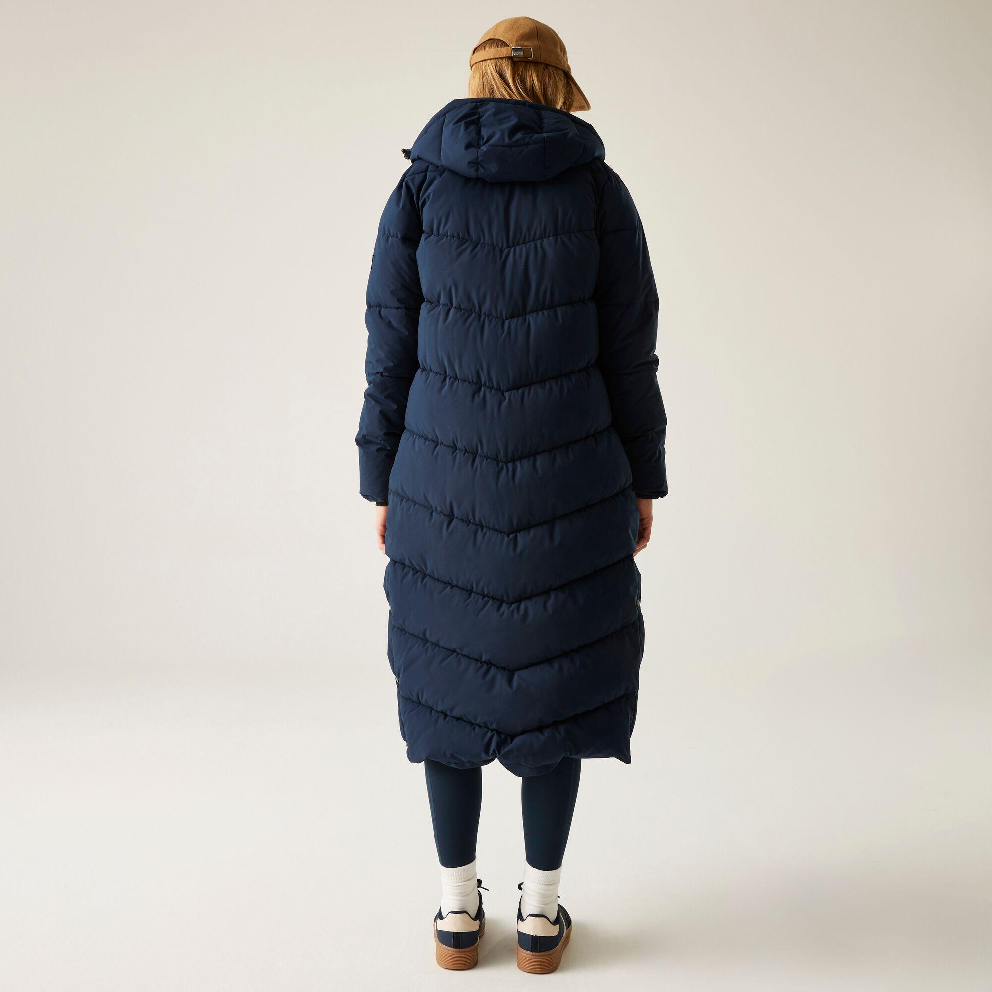 Veste Eloria longue matelassée isolante à capuche pour femme 2/7