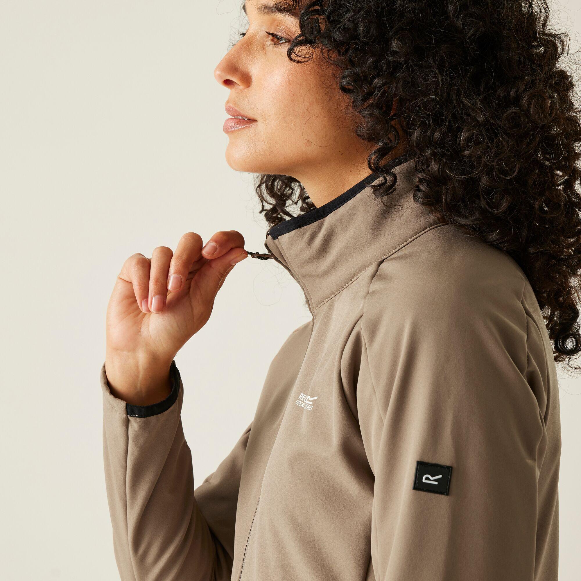 REGATTA Moutdale Wasserdichte Winddichte Atmungsaktive Softshell-Jacke für Damen