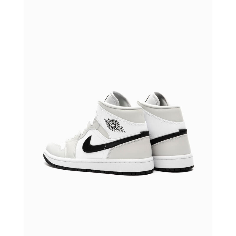 1 Mid White Light Smoke Grey