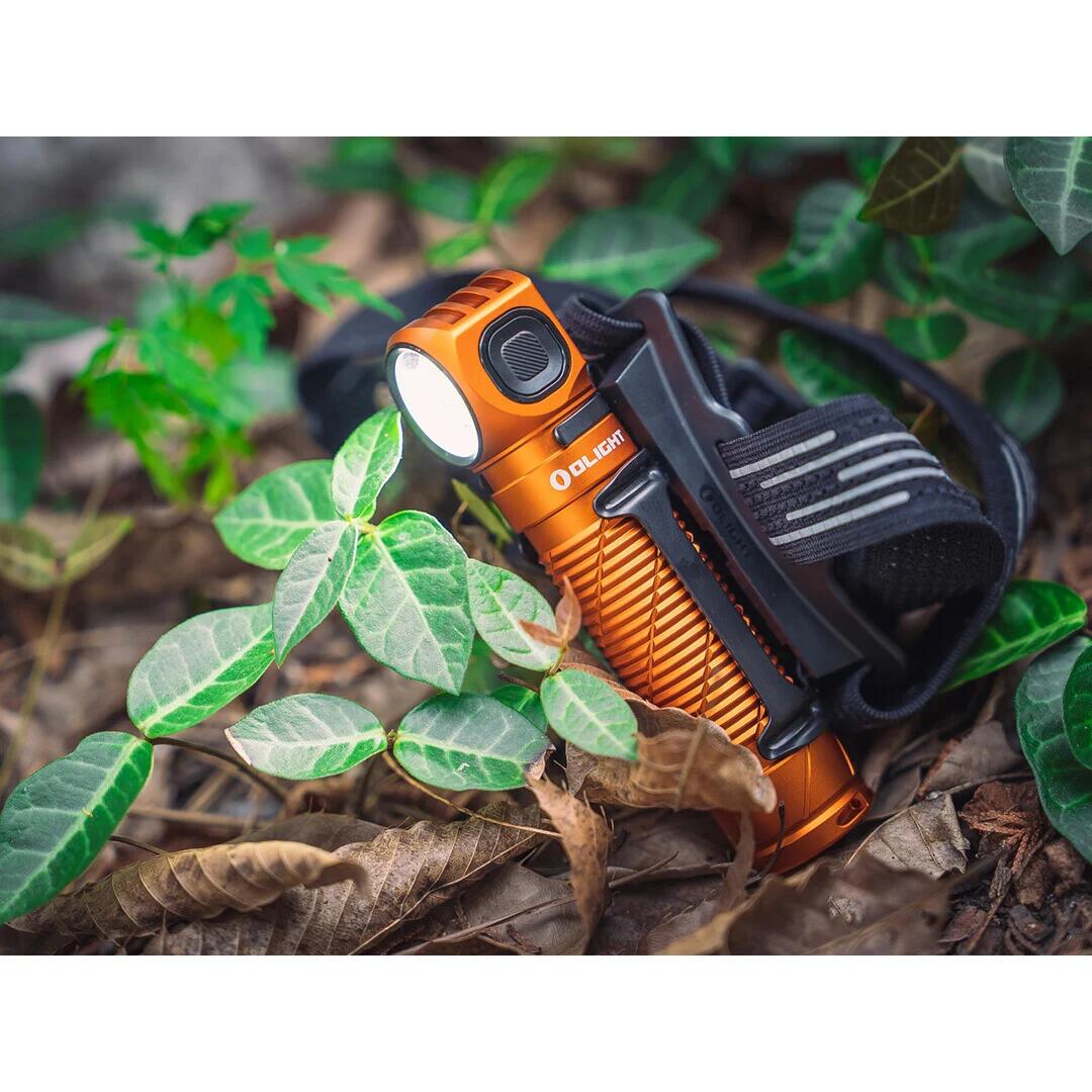 Lanterna LED Olight Perun 3 3000 lumens 6/7