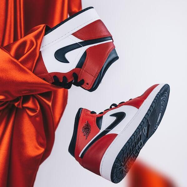 Sportschoenen Air Jordan 1 Mid Chicago Black Toe 6/6