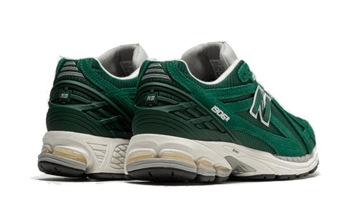 Zapatillas 1906R Green Suede Metallic Silver 2/4