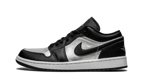 Zapatillas Air Jordan 1 Low SE Black Metallic Silver