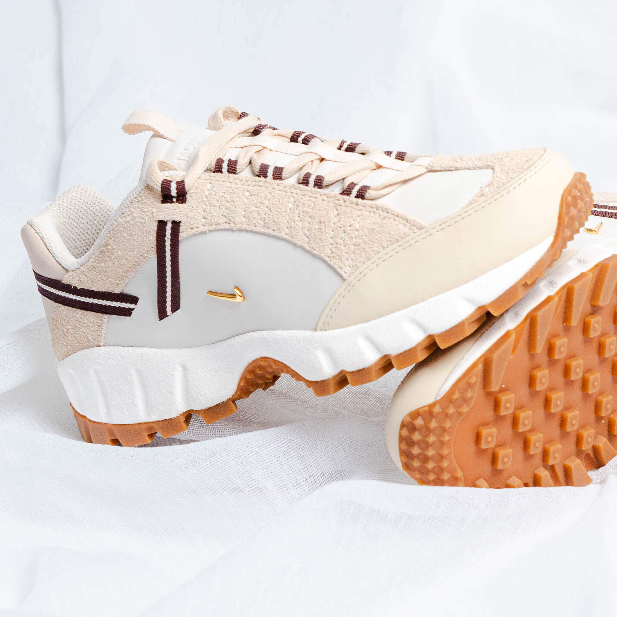 Air Humara LX Jacquemus Beige 3/6