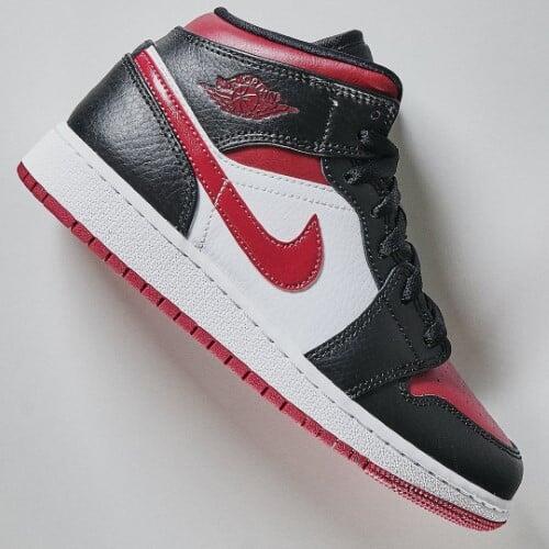 Sportschoenen Air Jordan 1 Mid Bred Toe 5/6