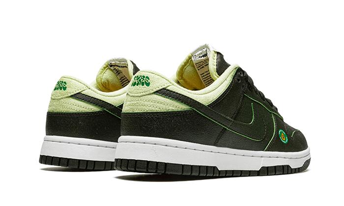 Dunk Low Avocado 2/4