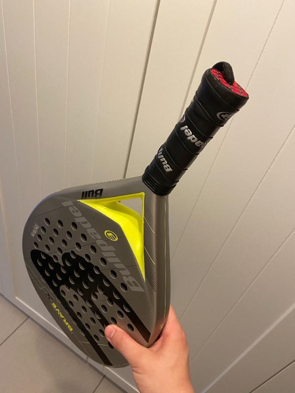 Tussen Particulieren - Bullpadel Brave 3.0 padel racket 3/3