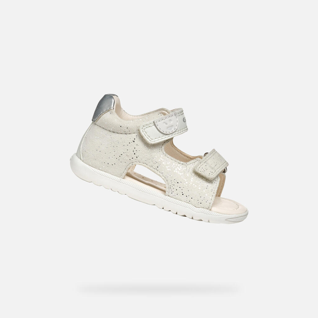 Sandały Geox Model B Sandal Macchia Gir Kolor Biały