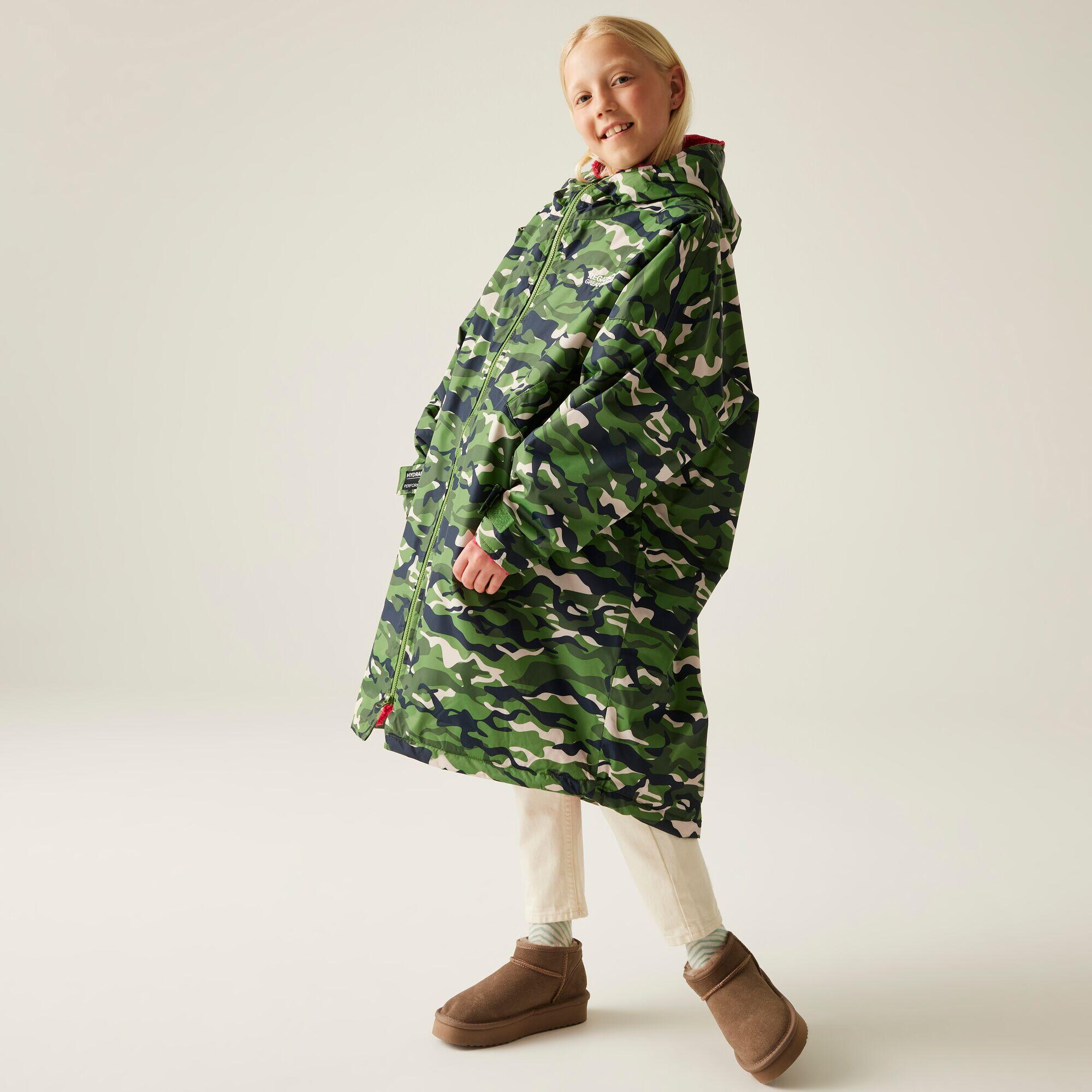 REGATTA Kids Junior Waterproof Changing Robe