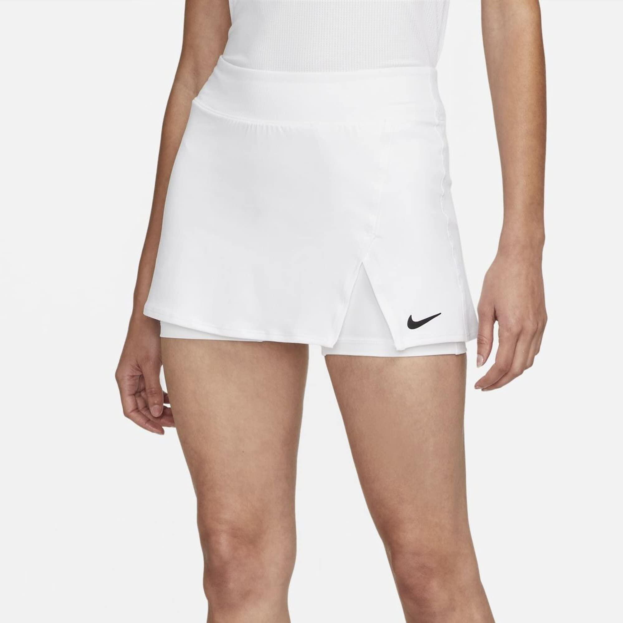 Falda de Tenis Mujer Nike Nikecourt Dri-Fit Victory, Blanco/Negro 3/4