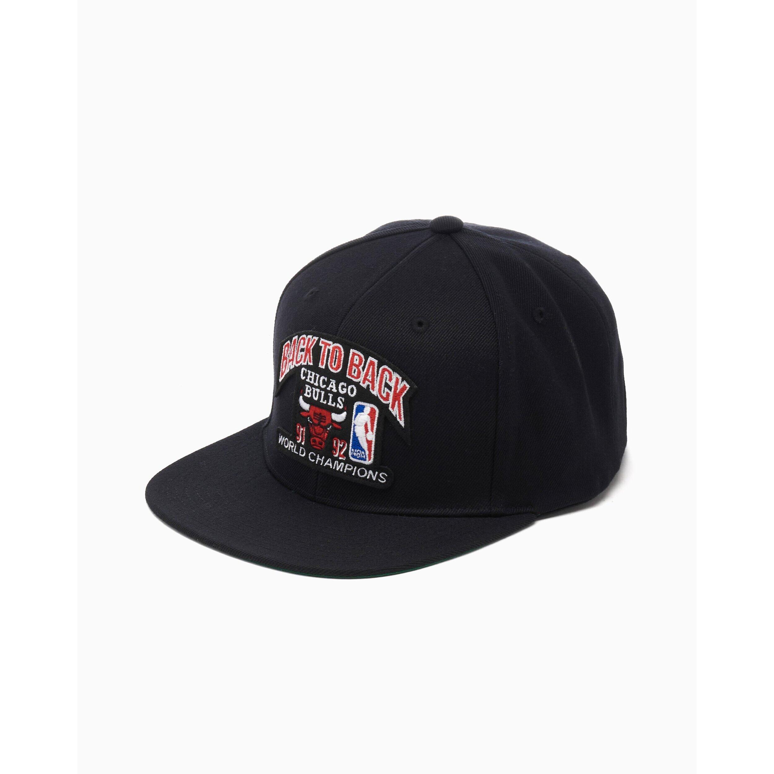 MITCHELL & NESS Cappellino Chicago Bulls 91-92 Back To Back Champs HWC
