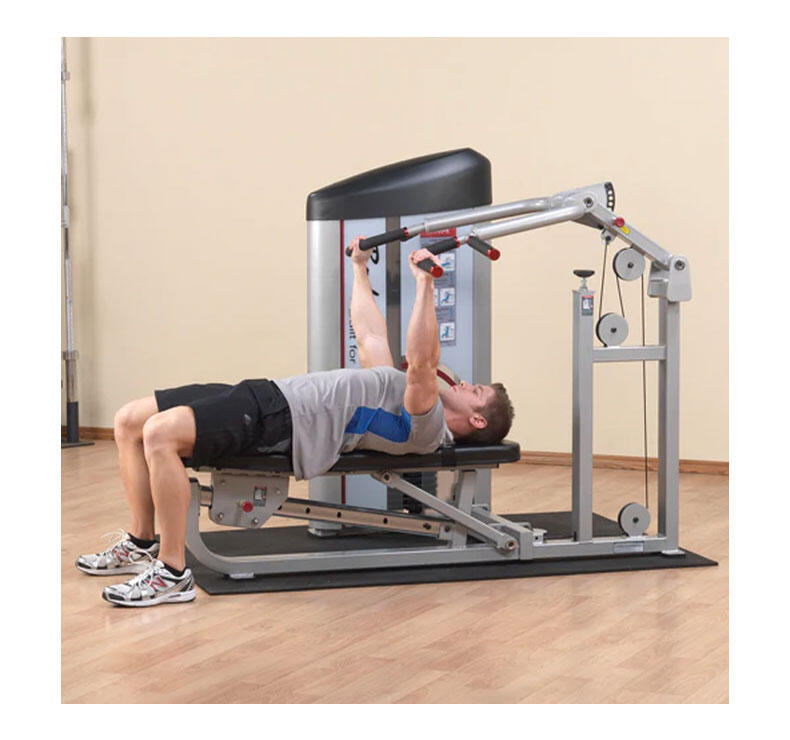 Máquina de Press Pro Club Line Series II Multi - 95kg 2/3