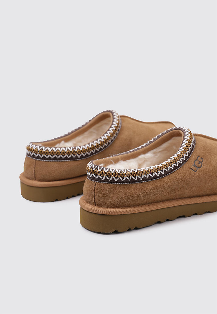 Tasman Slipper Chestnut 4/5
