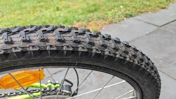 Entre Particuliers - VTT 6-9 ans 20" EXPL 500 jaune + 6/7