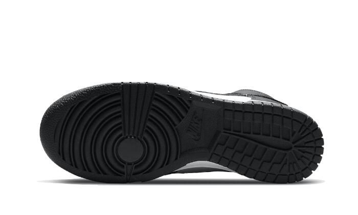 Dunk High Panda (2021) 2/5