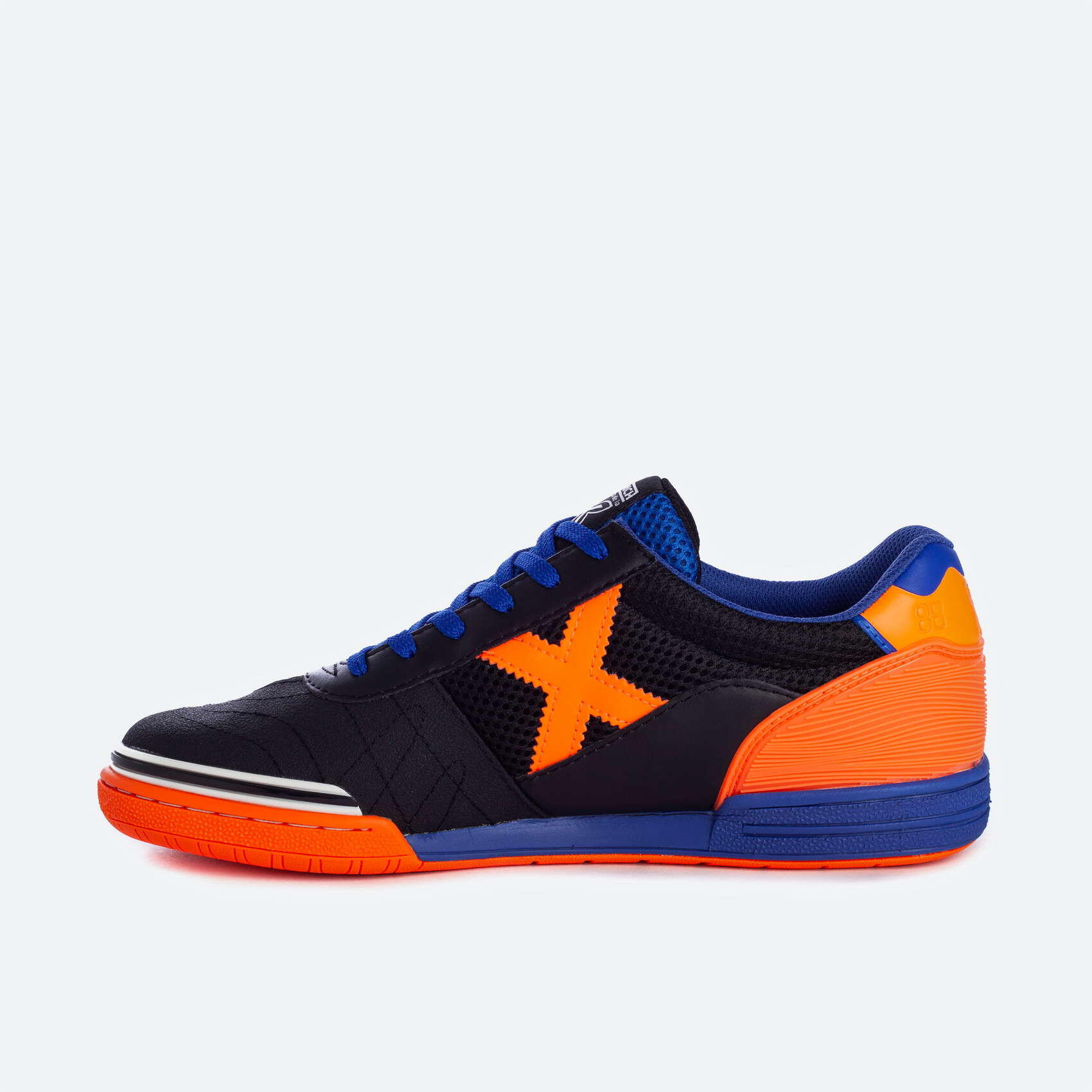Scarpe Munich modello 3111257 per uomini 2/5
