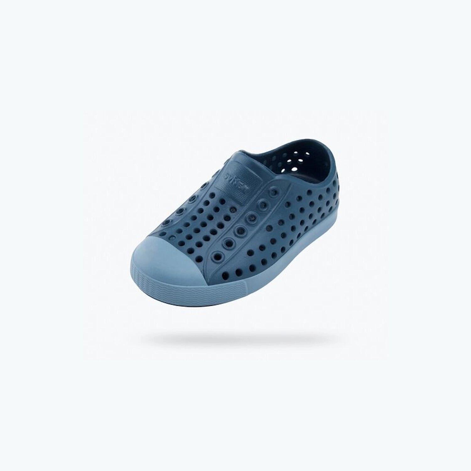 NATIVE SHOES picture