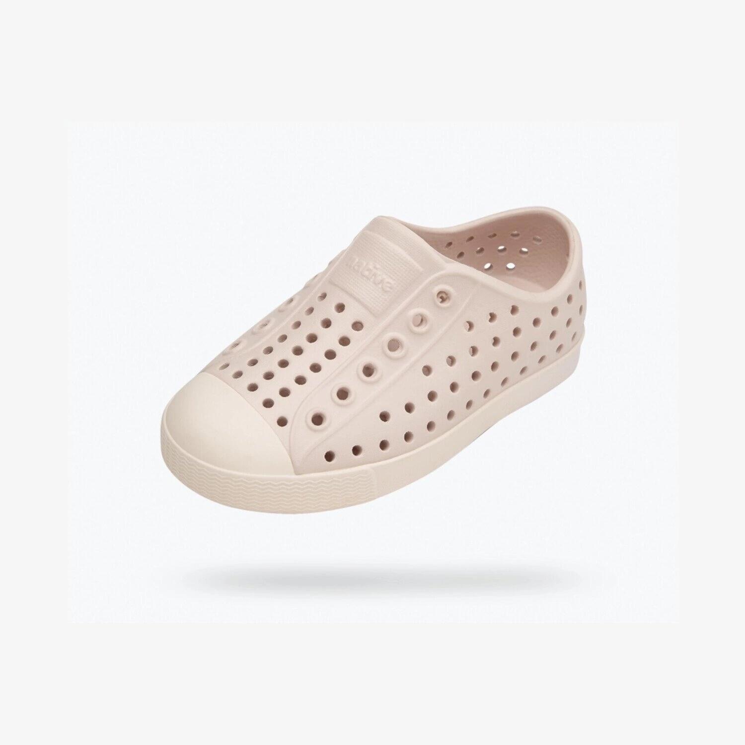 NATIVE SHOES picture