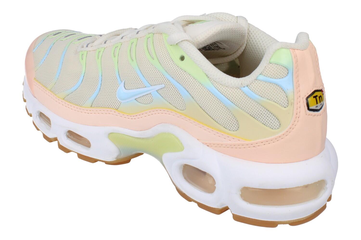 Nike Air Max Plus Crimson Tint 2/6
