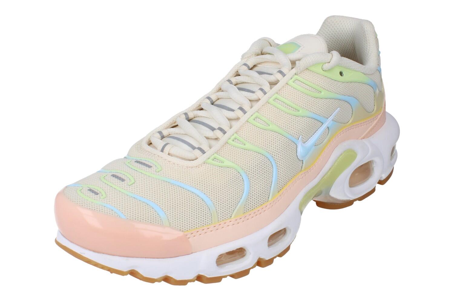 Nike Air Max Plus Crimson Tint 1/6