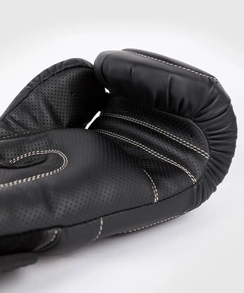Venum Impact Evo Boxing Gloves - Black - 14 Oz 6/7