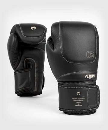 Venum Impact Evo Boxing Gloves - Black - 14 Oz