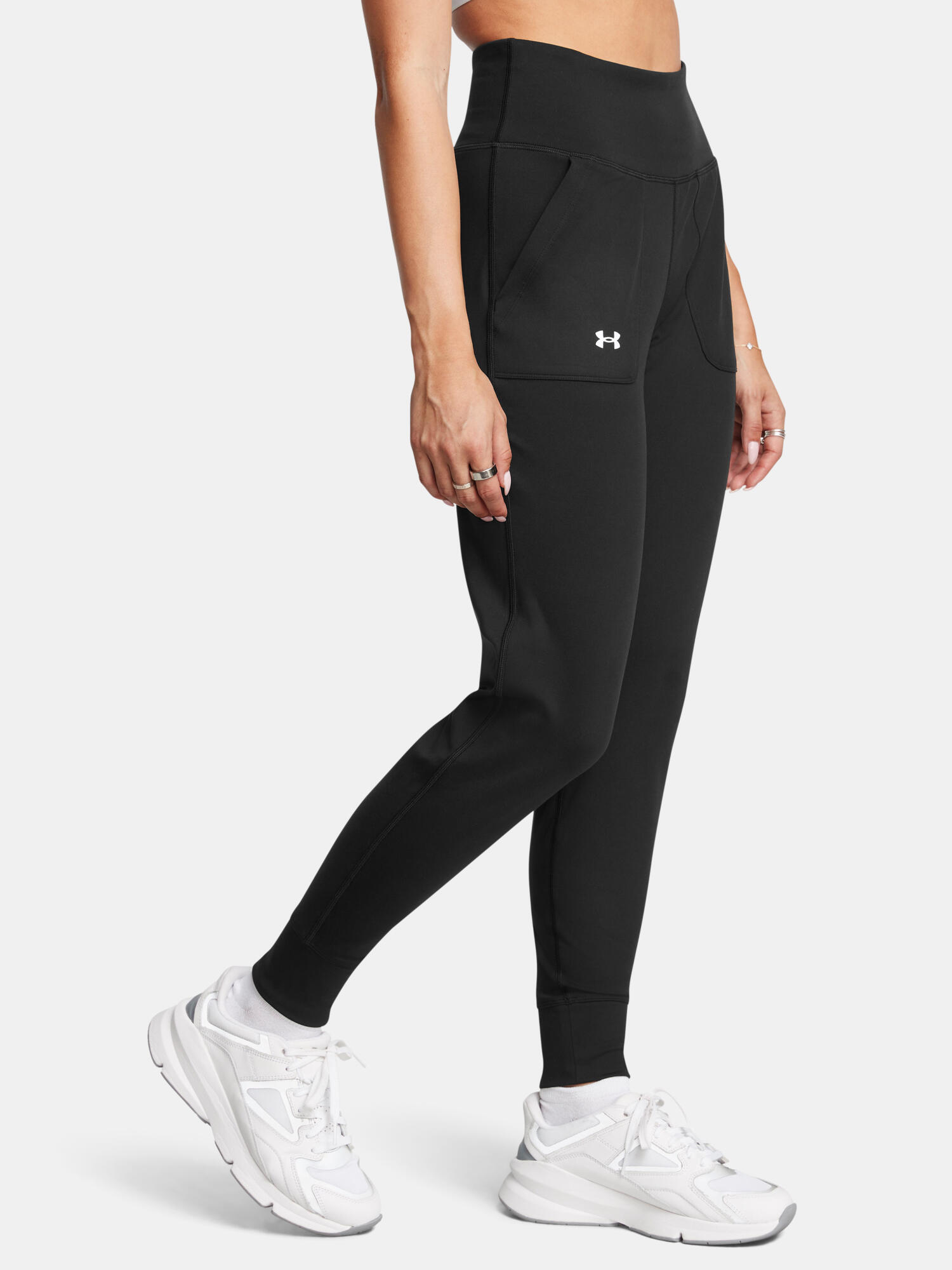 UNDER ARMOUR picture