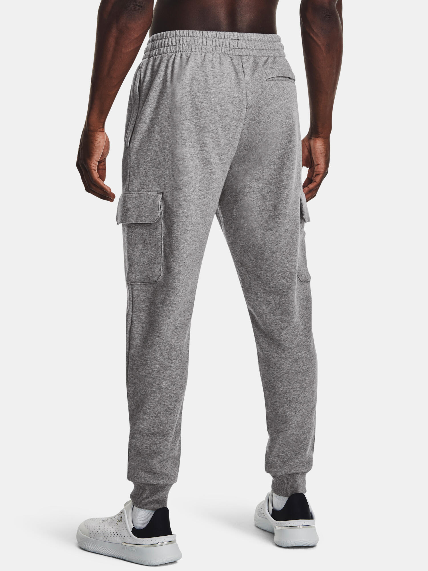 Jogginganzug Under Armour Rival Fleece grau bequem 2/6