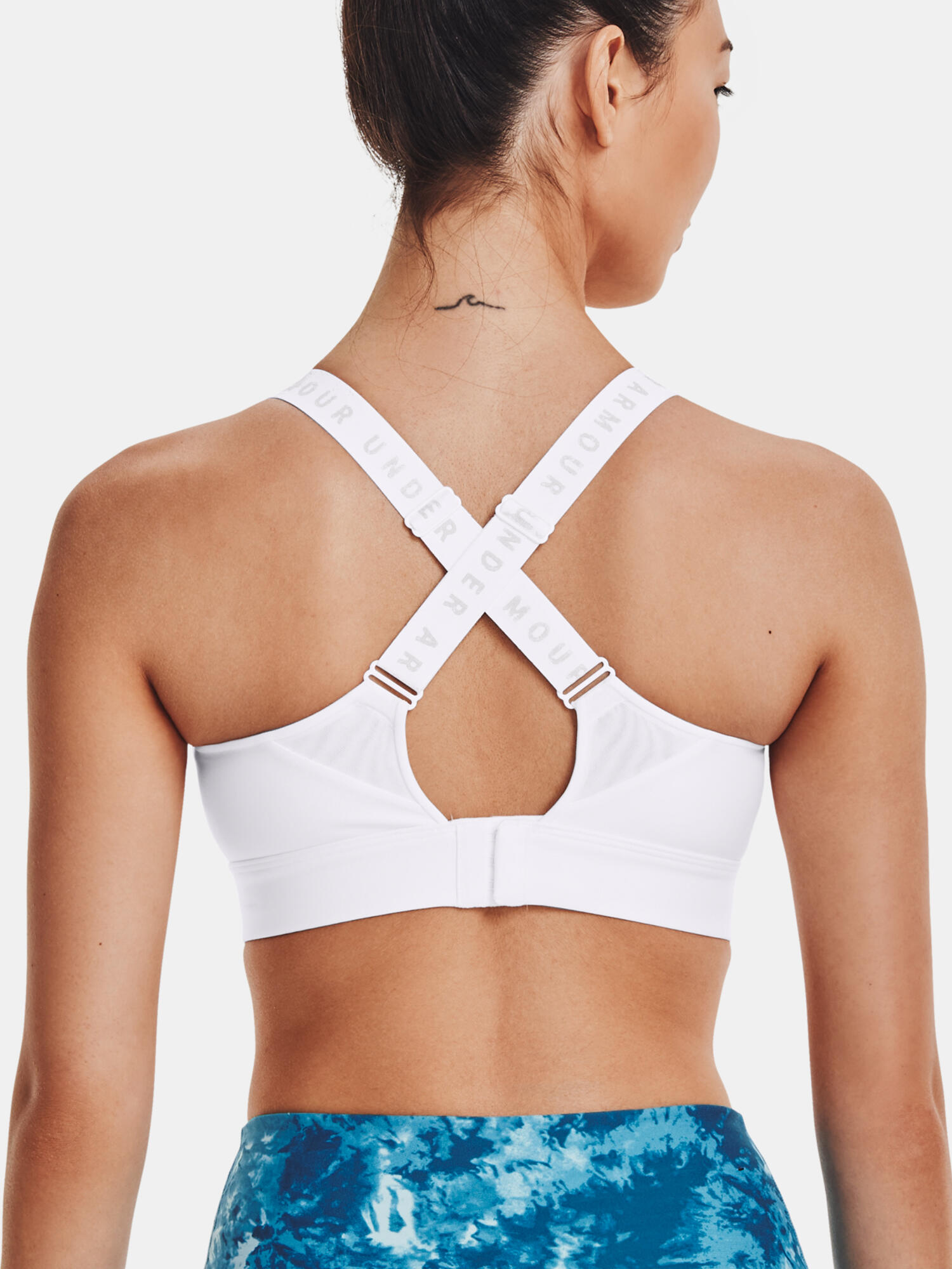 Top da bagno Under Armour UA Infinity bianco 2/5
