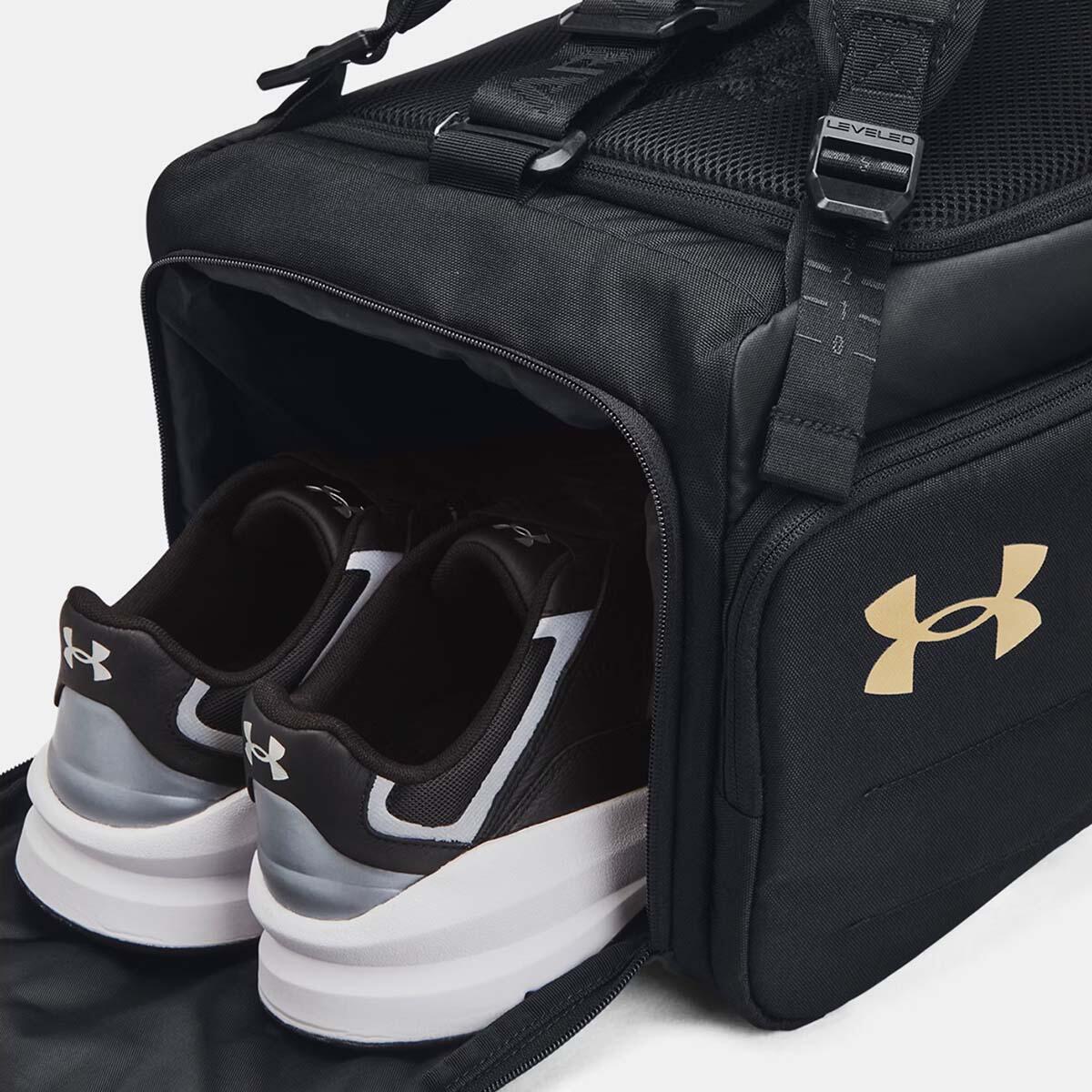 Mochila Deportiva Ua Contain Duo (s) Negra Y Dorada 6/7