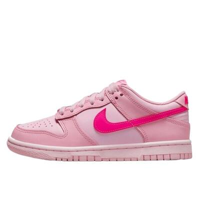 Schoenen dunk low triple pink