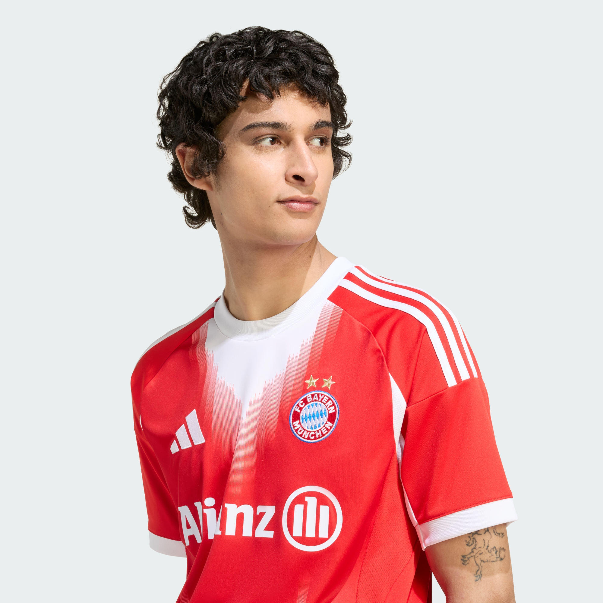 FC Bayern München 25/26 Frauenteam Heimtrikot 4/6