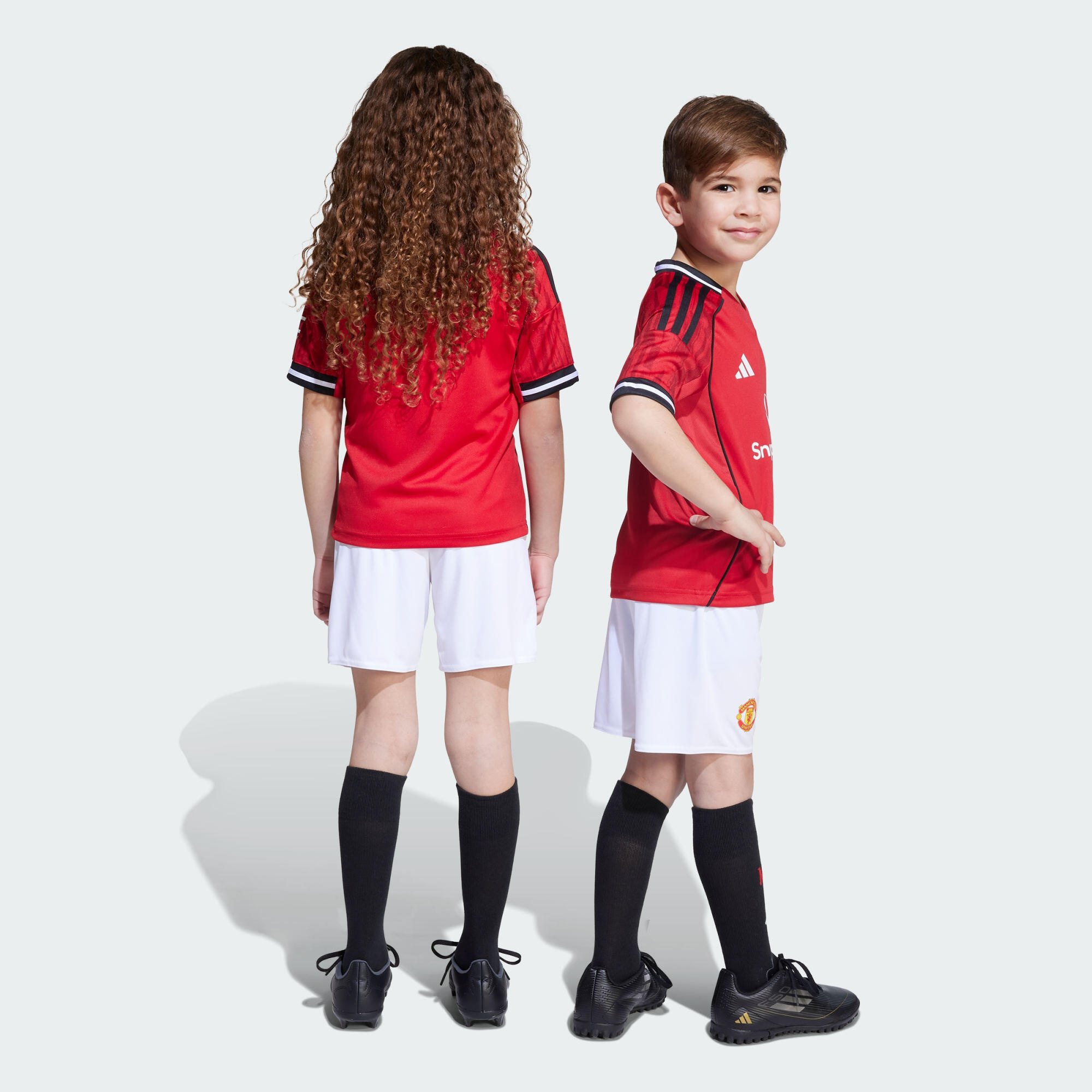 Mini Kit domicile Manchester United 25/26 Enfants 3/6