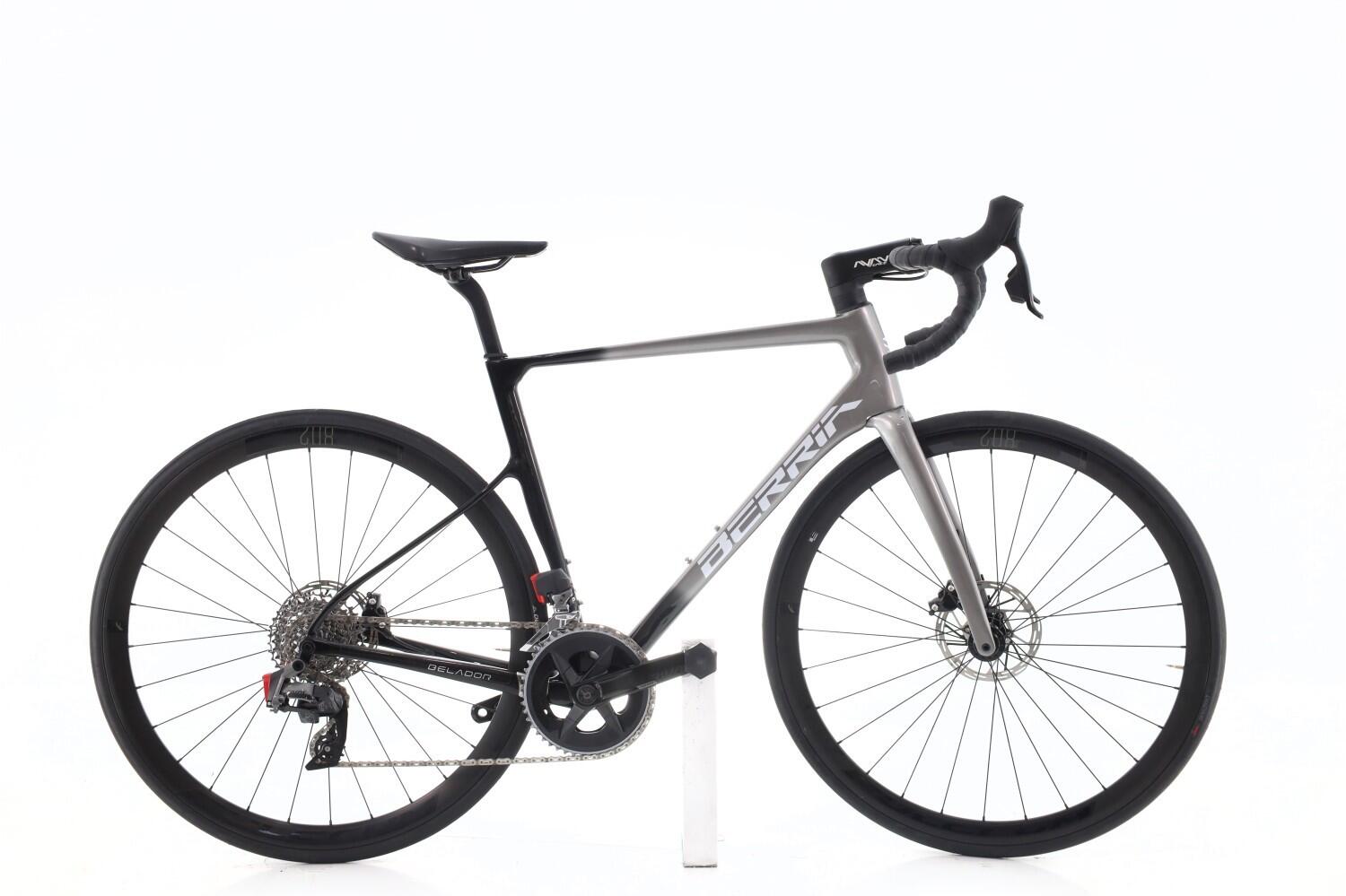 Segunda vida · bicicleta estrada · belador axs 12v · bom estado