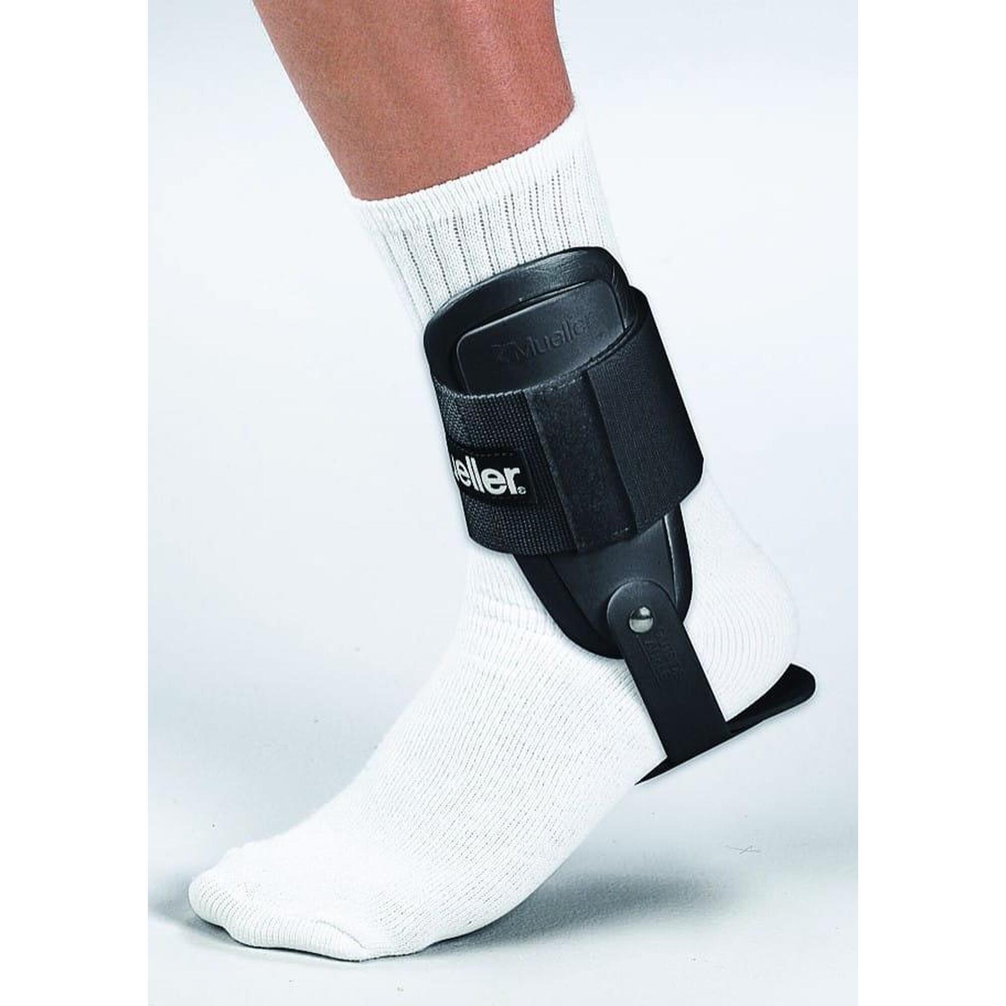 MUELLER Kotníková ortéza Lite™ Ankle Brace