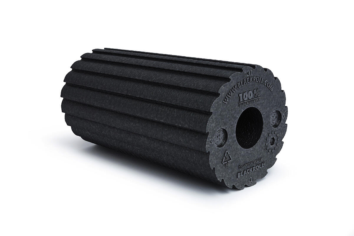 BLACKROLL® FLOW STANDARD Foam Roller black 3/5