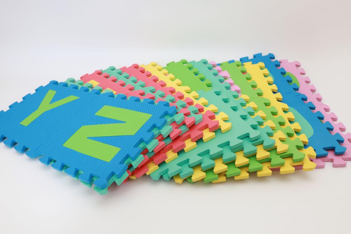Dziecięca Fitness Mata Piankowa Puzzle 26 szt 30x30 cm Letters Kolorowa 5/7